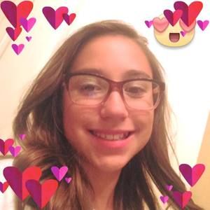 Meet your Posher, Leticia